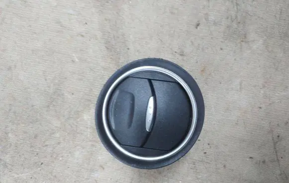 Ford S-MAX Dash center air vent grill 6M21U018B09AF 30663316