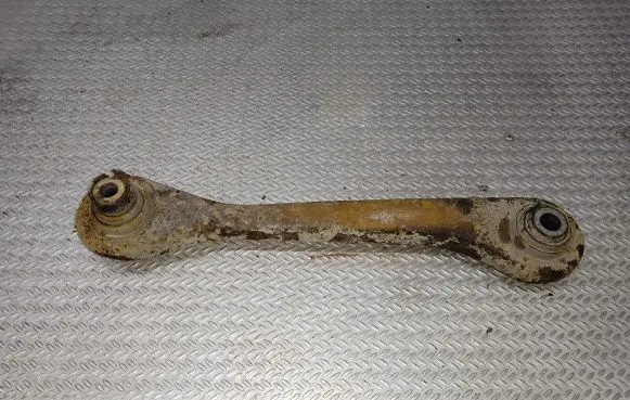 Volkswagen Golf V Rear control arm 1K0501530C