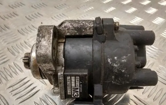 Mazda 323 F Spark distributor T2T60371