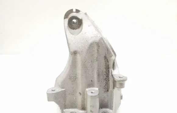 Mercedes-Benz C W205 Engine mounting bracket A6512234204