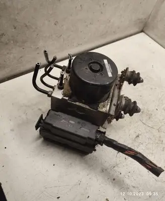Volkswagen Touareg I ABS Pump 7L0907379