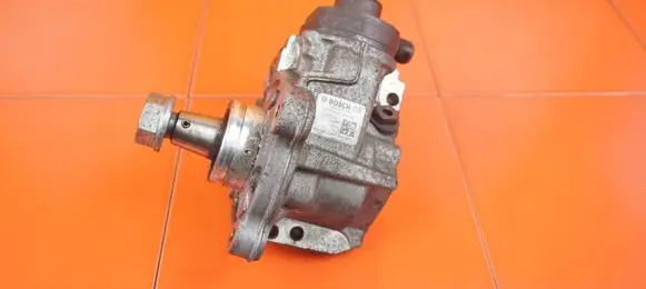 Opel Insignia A Fuel injection high pressure pump 0445010703 B20DTH