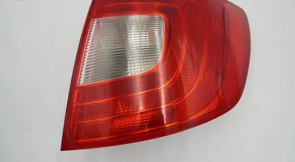 Skoda Superb B6 (3T) Rear/tail lights 3T9945096R 21488003R