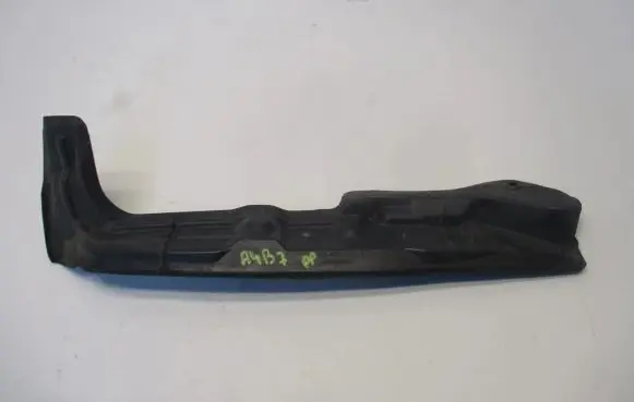 Audi A4 S4 B7 8E 8H Fender foam support/seal 8E082111A