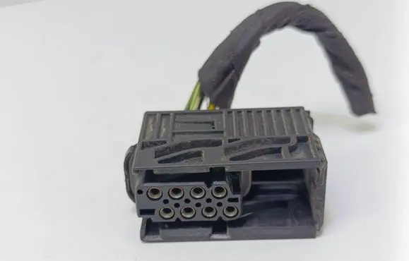 BMW 5 E60 E61 Headlight/headlamp wiring loom/harness 8352566