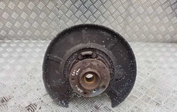 BMW 5 E60 E61 Rear wheel hub