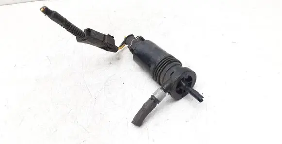 Volvo XC90 Headlight washer pump 1012458