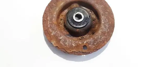 Toyota Auris 150 Coil spring mount 