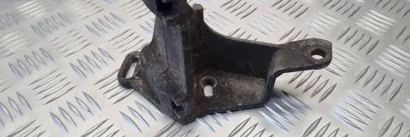 Volkswagen PASSAT B3 Power steering pump mounting bracket 027145531