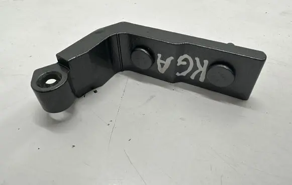 Mercedes-Benz A W177 Rear door lower hinge