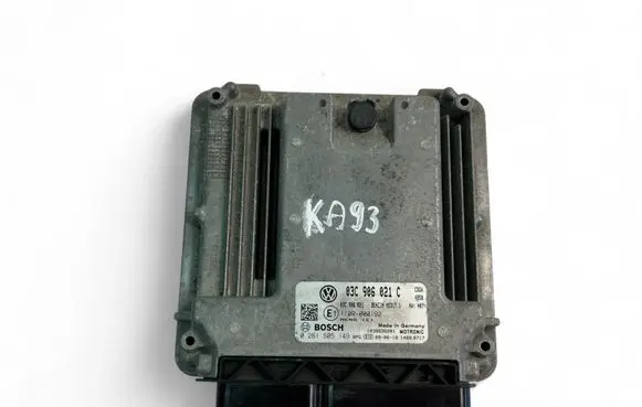 Volkswagen Touran I Engine control unit/module ECU 03C906021C 0261S05149