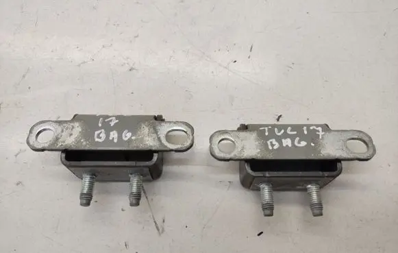 Hyundai Tucson TL Tailgate/trunk/boot hinge