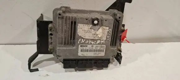 Renault Scenic II - Grand scenic II Engine control unit/module 0281011390 8200310863