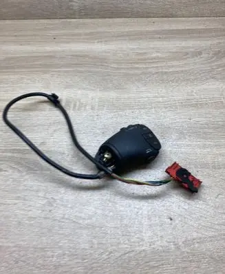 Renault Scenic I Steering wheel buttons/switches 7700431450B