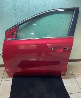 KIA Sportage Front door