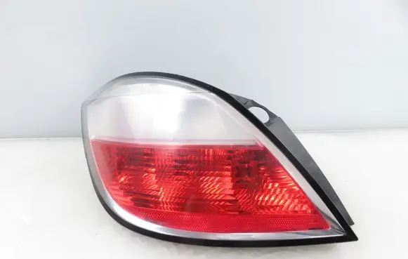 Opel Astra H Rear/tail lights 24451835