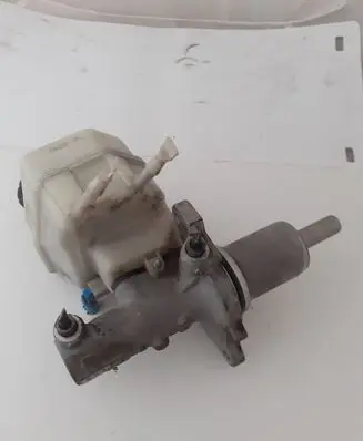 Mercedes-Benz Sprinter W906 Master brake cylinder A0024315202