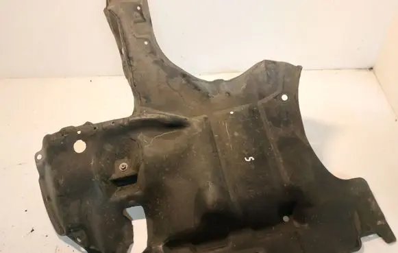 Toyota Avensis T220 Engine splash shield/under tray 51442