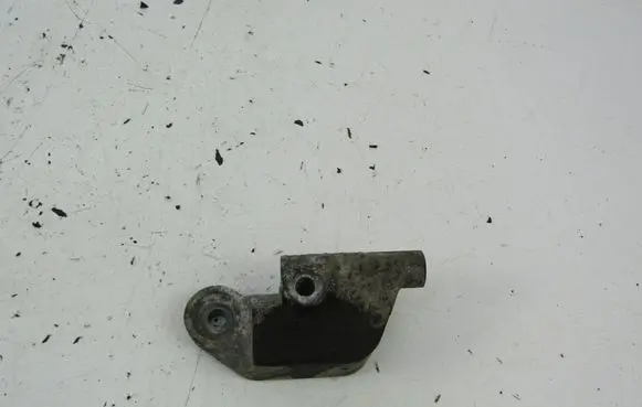 Chevrolet Lanos Generator/alternator bracket 