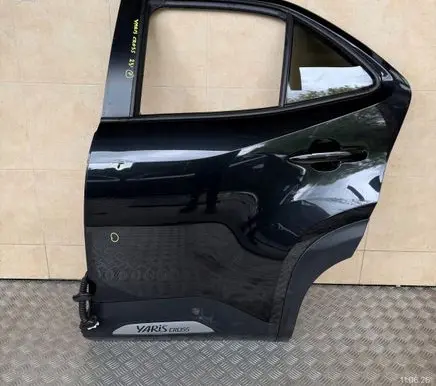Toyota Yaris Cross Rear door