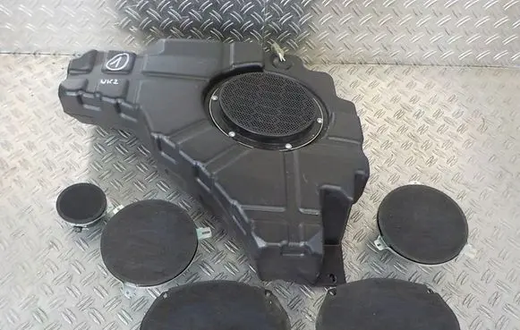 Jeep Grand Cherokee Audio system kit 05064610A