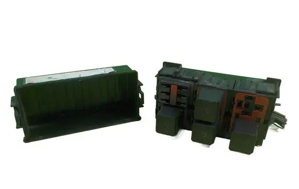 Dodge Caliber Fuse box set P05084231AB BEZPIECZNIKOW