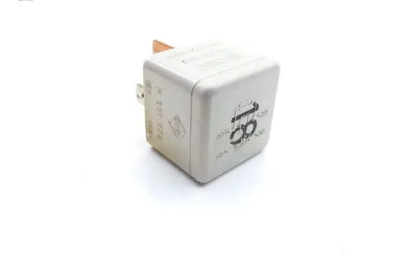 Volkswagen PASSAT B4 Other relay 191937503 R601572