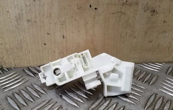 Tail light part