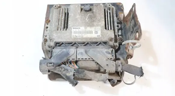 Opel Astra H Engine control unit/module ECU 0281013593