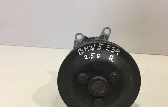 BMW 5 E34 Power steering pump 1141054 6298697 7681955236