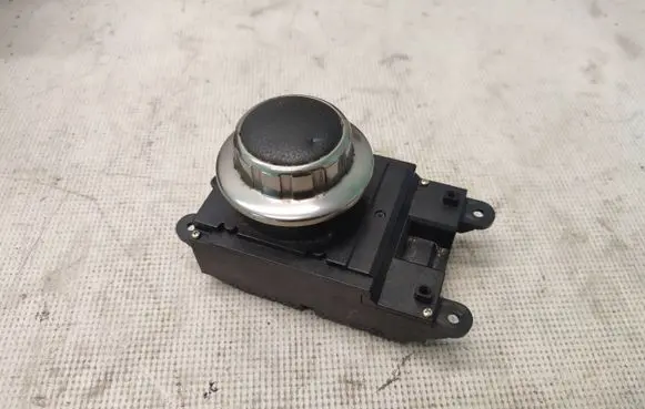 BMW 5 E60 E61 Head unit multimedia control 6944884 65826944884 65829181630
