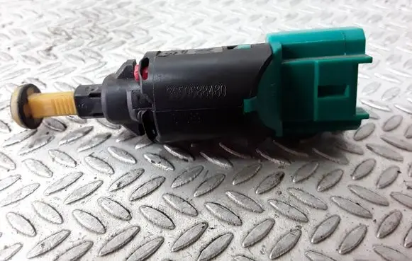 Brake pedal sensor switch