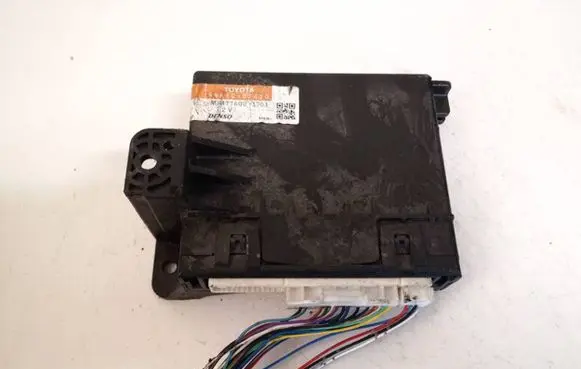 Toyota Auris 150 Other control units/modules 8865002430 88650-02430
