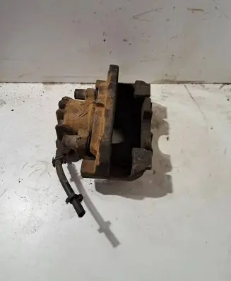 Peugeot 508 Front brake caliper 9686563680