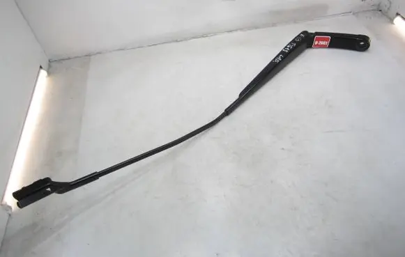 Volkswagen Tiguan Front wiper blade arm 5NB955410