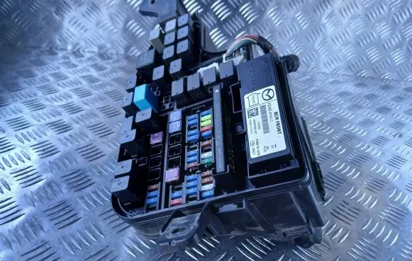 Mazda 3 III Other control units/modules KD45675X0C F005V01476 140054391401