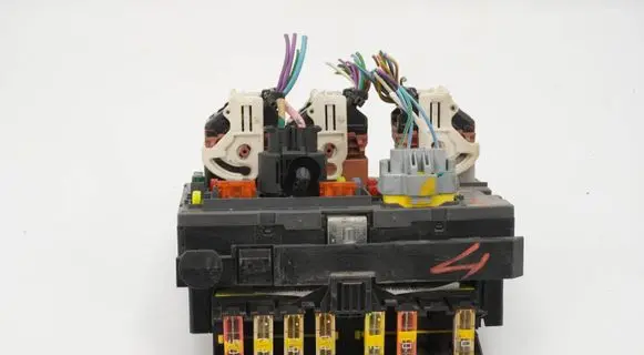 Peugeot 3008 I Fuse box set 9675877980
