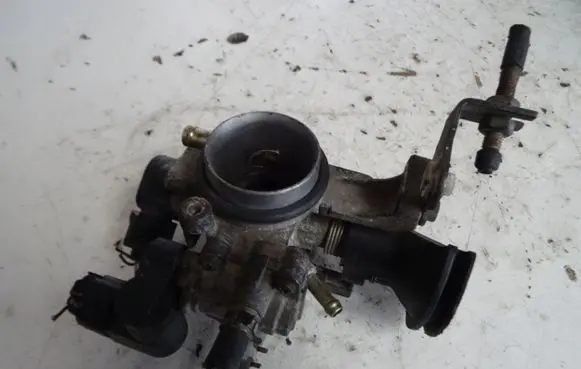 Toyota Yaris Throttle valve 894520D010