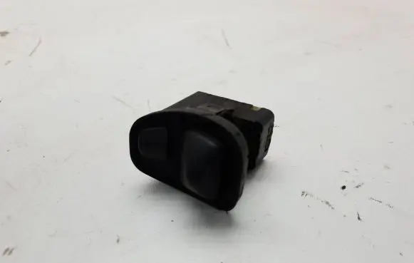BMW 5 E34 Wing mirror switch 1369331 03830700 61131