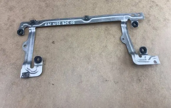 BMW 5 E60 E61 Other engine bay part 7531558 11127531558