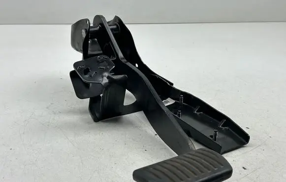 Ford Mondeo MK IV Brake pedal 