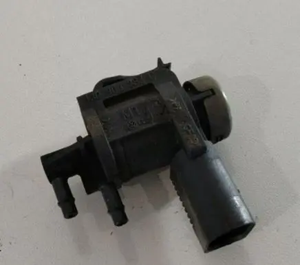 Audi A6 S6 C6 4F Turbo solenoid valve 1J0906283C