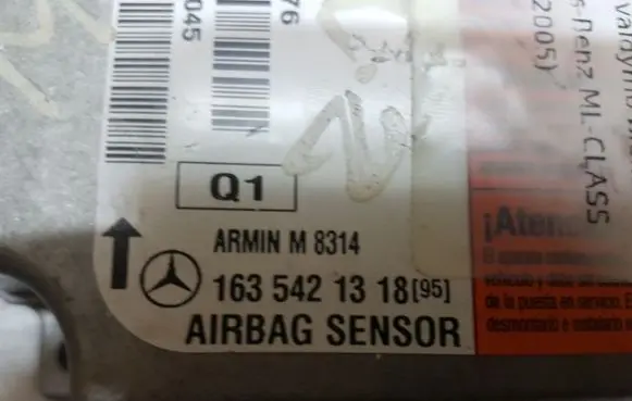 Mercedes-Benz ML W163 Airbag control unit/module 1635421318