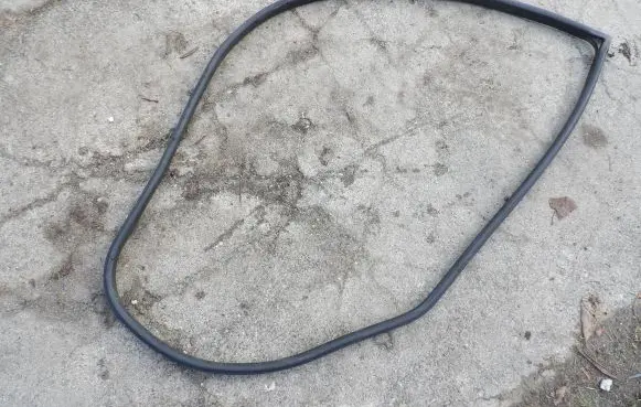 Ford Fiesta Front door rubber seal 