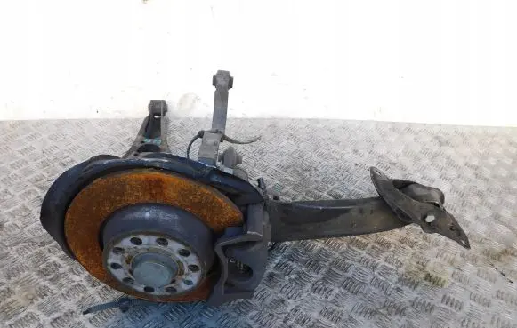 Volkswagen PASSAT B7 Rear wheel hub spindle/knuckle 