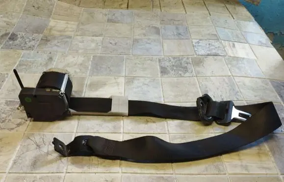 Opel Astra G Front seatbelt TRW2943594D