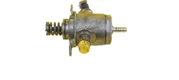 Audi A4 S4 B8 8K Mechanical fuel pump 06J127025C CDN