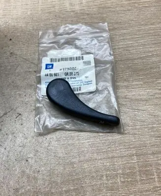 Opel Vivaro Engine bonnet (hood) release handle 91166457