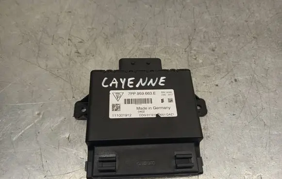 Porsche Cayenne (92A) Voltage converter/converter module 7PP959663E