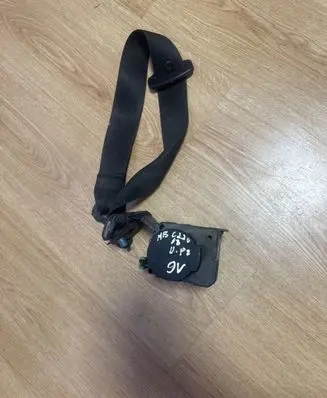 Mercedes-Benz C W203 Front seatbelt 2018680222 00064577